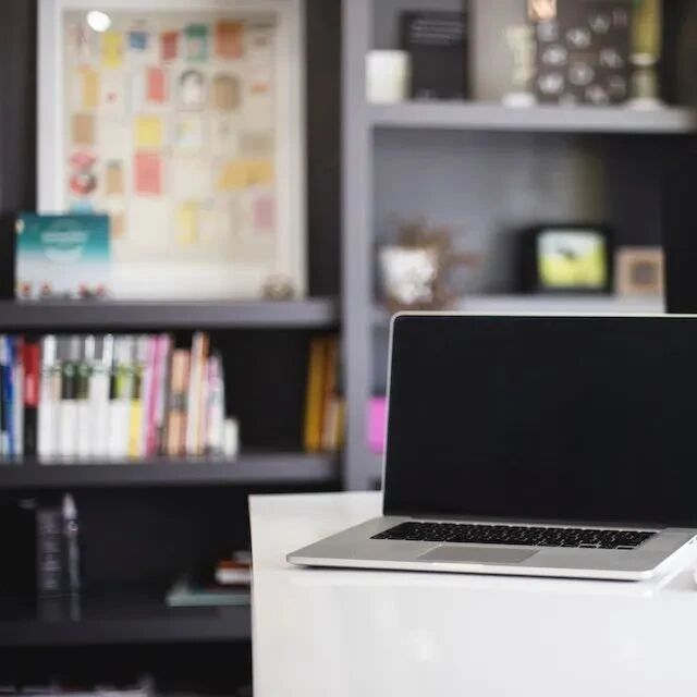 C3仓库AI代码门禁通用实践：基于Qwen3-Coder+RAG的代码评审